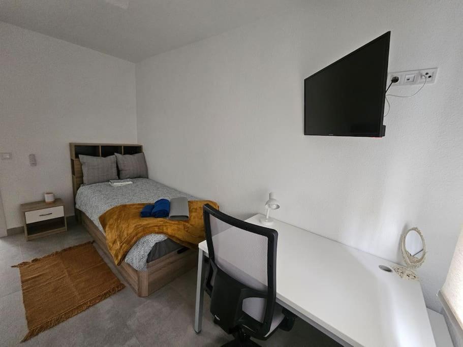 Elegant With Yard For 4 Pax In Tetuan - 1 Madrid