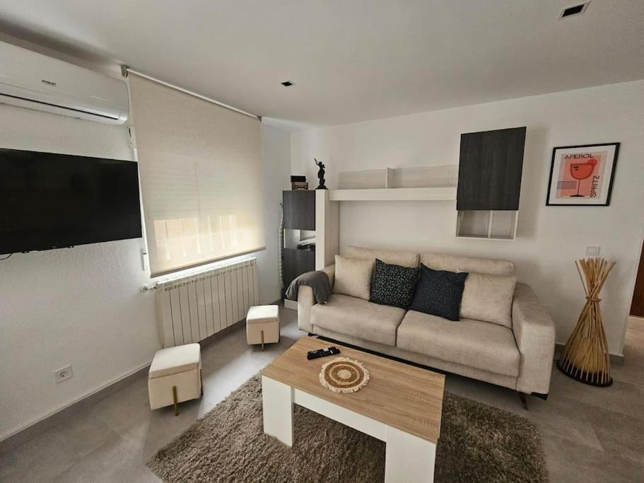 Elegant With Yard For 4 Pax In Tetuan - 1 Apartment