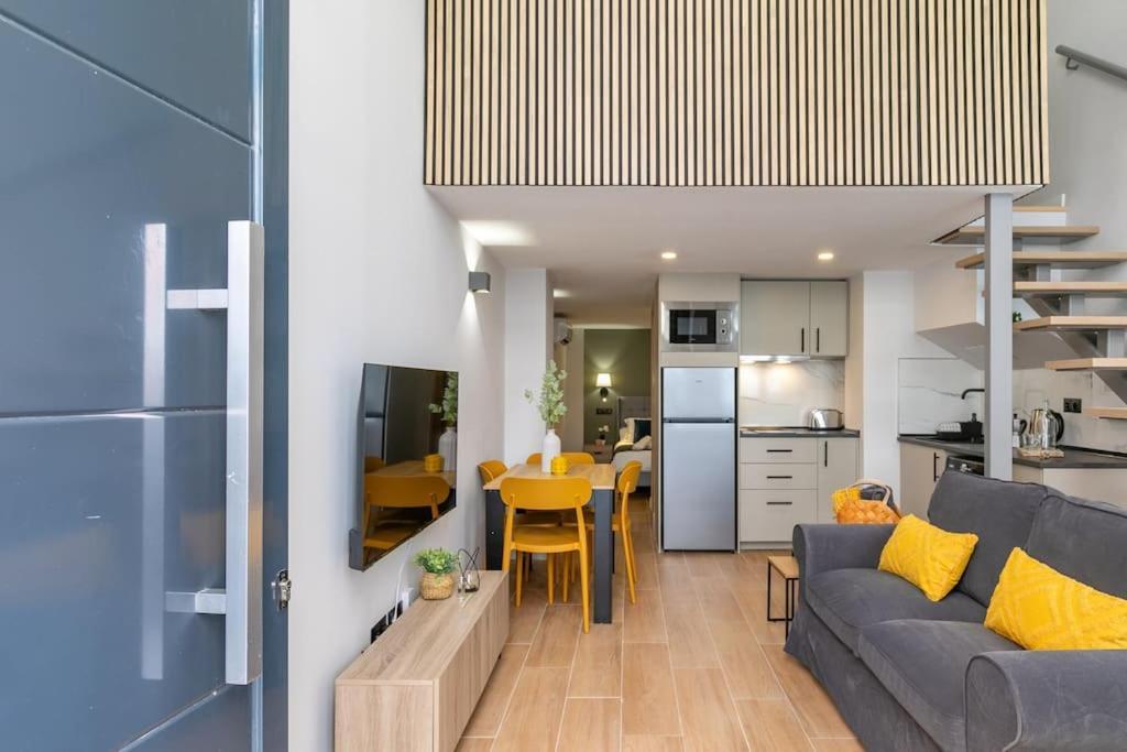 New Duplex In Front Of Palacio Vistaalegre Apartment