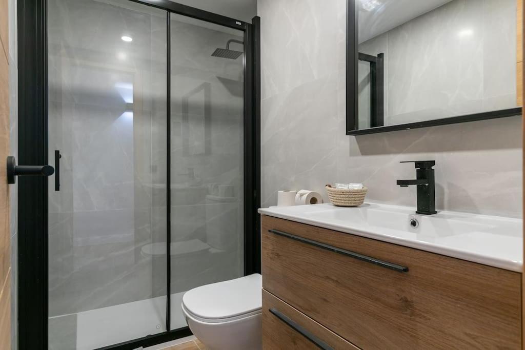 New Duplex In Front Of Palacio Vistaalegre Apartment Madrid