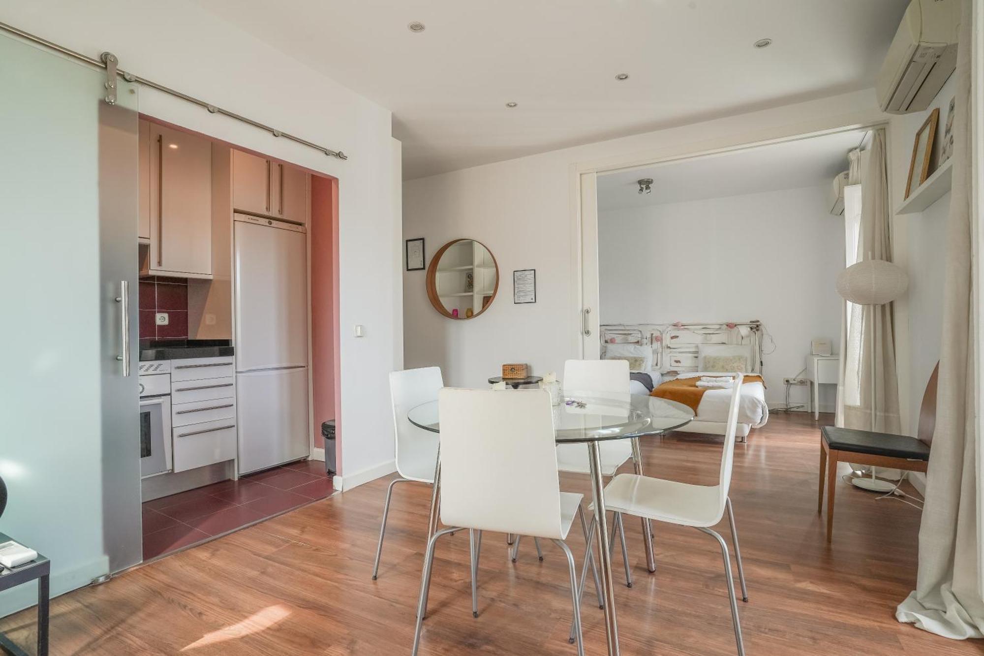 Apartment Bright And Cozy-2bedrooms 1bathroom-chueca Madrid