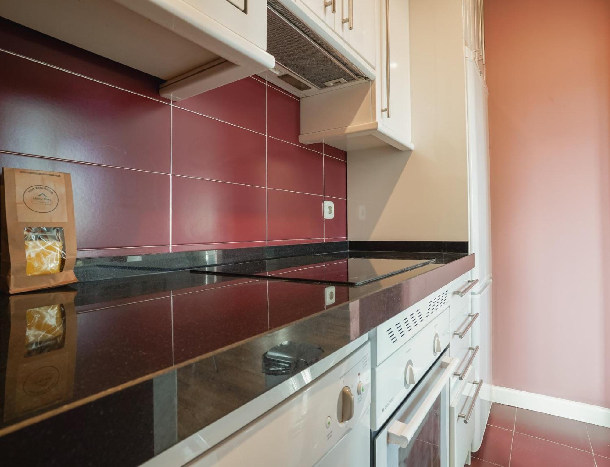 Apartment Bright And Cozy-2bedrooms 1bathroom-chueca *
