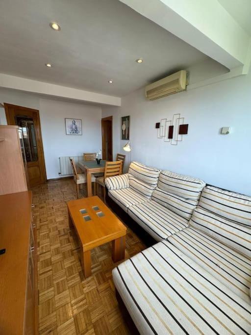 Piso Cerca Al Centro De San Luciano Apartment