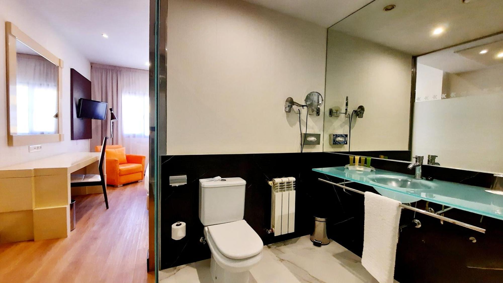 - Tablas By Ihg 4*
