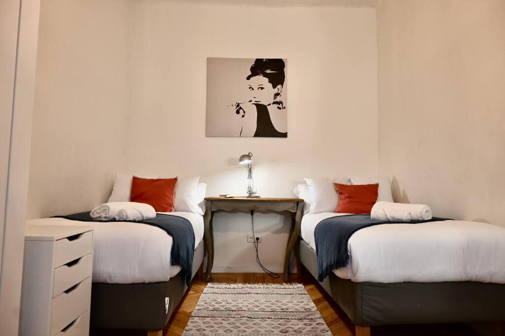 For Centrica Y Amplia Vivienda Temporal Mdc23 Apartment Madrid