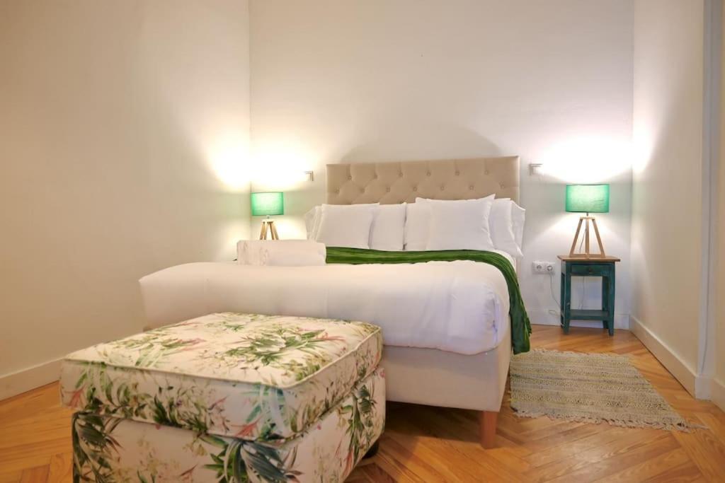 For Centrica Y Amplia Vivienda Temporal Mdc23 Apartment Madrid