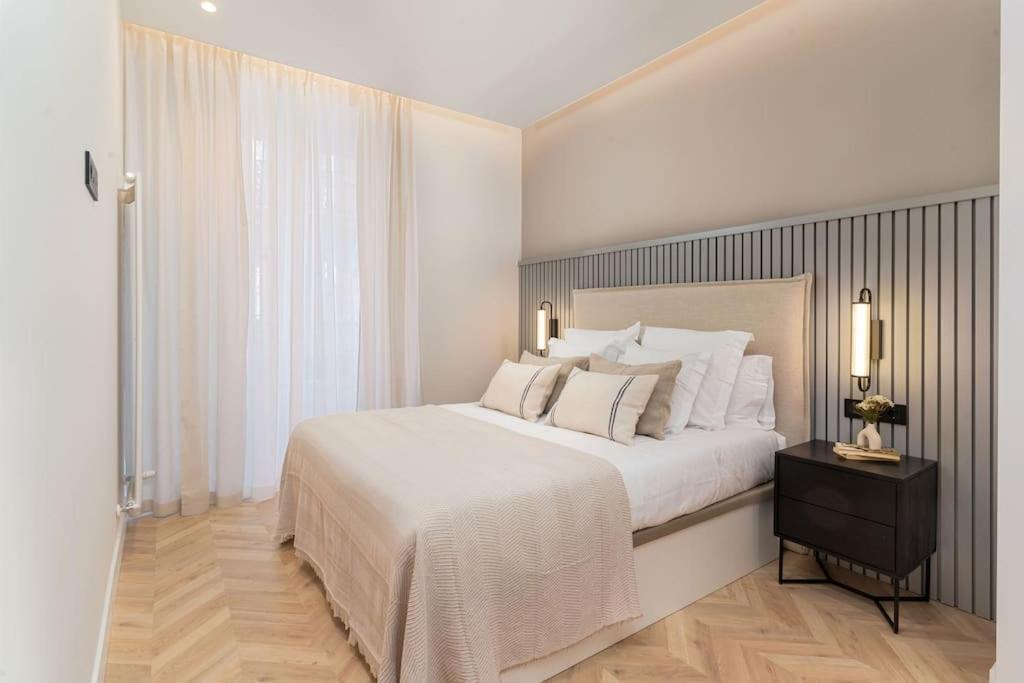 Centro Xvi Calle Tetuan 3br 3bh Lejlighed