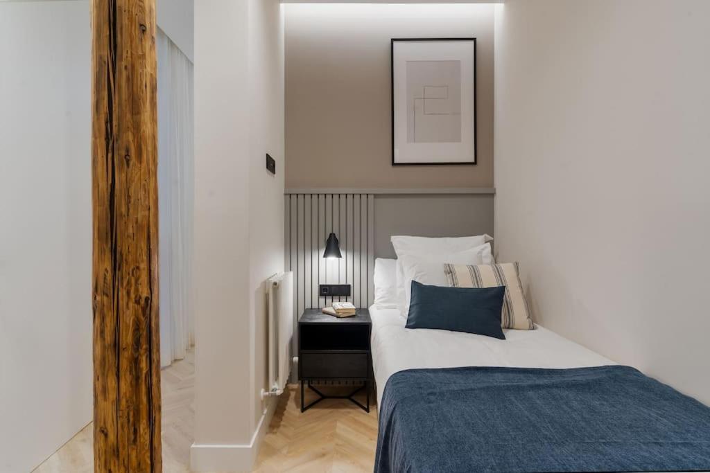 Lejlighed Centro Xvi Calle Tetuan 3br 3bh