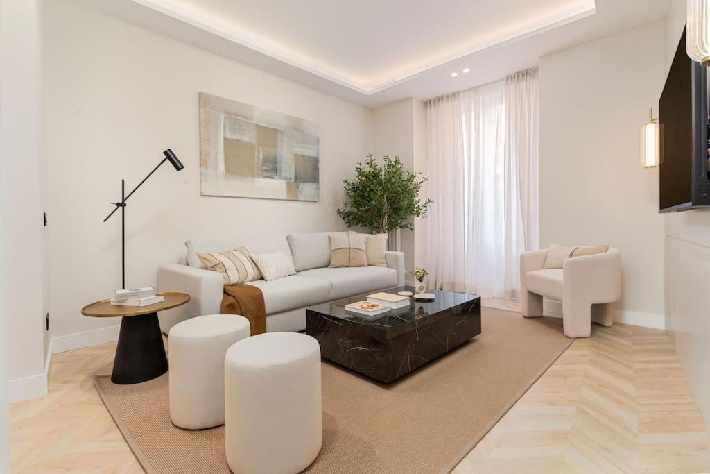 Lejlighed Centro Xvi Calle Tetuan 3br 3bh Madrid