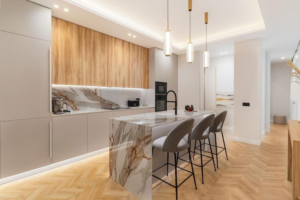 Lejlighed Centro Xvi Calle Tetuan 3br 3bh Madrid