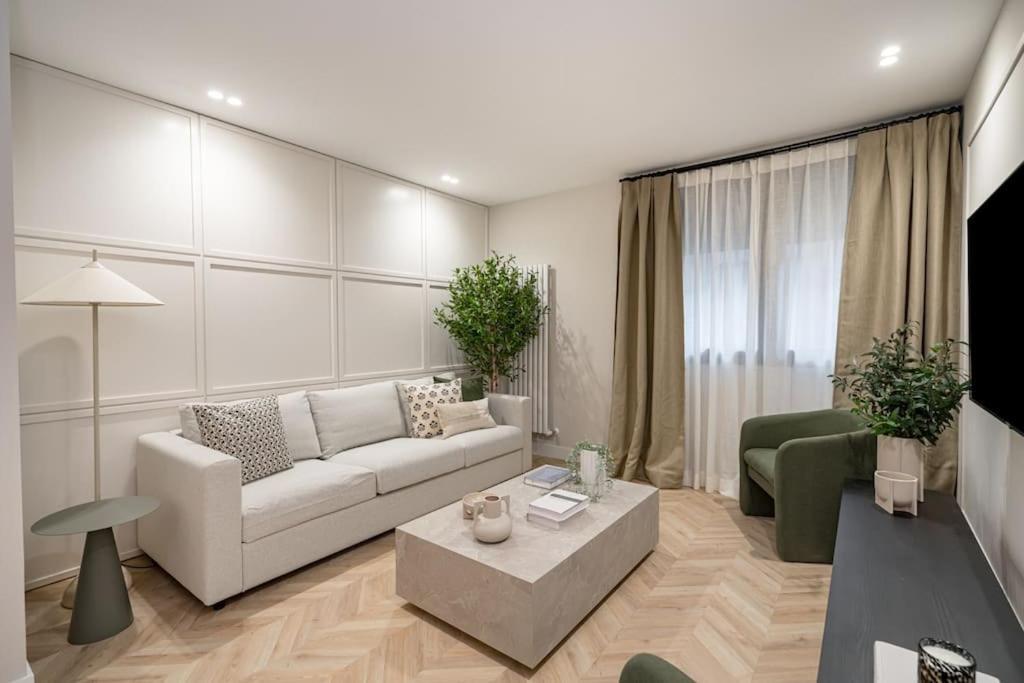 Apartment Premium Salamanca Vi Renovated 2br 2bh *
