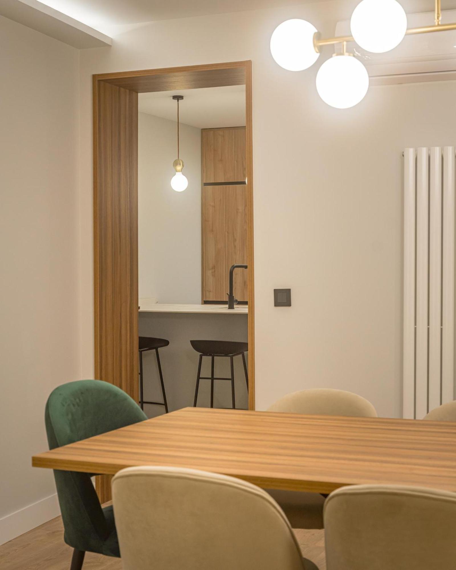 Apartment Malasana X Calle Barcelo 4br 4bh Madrid