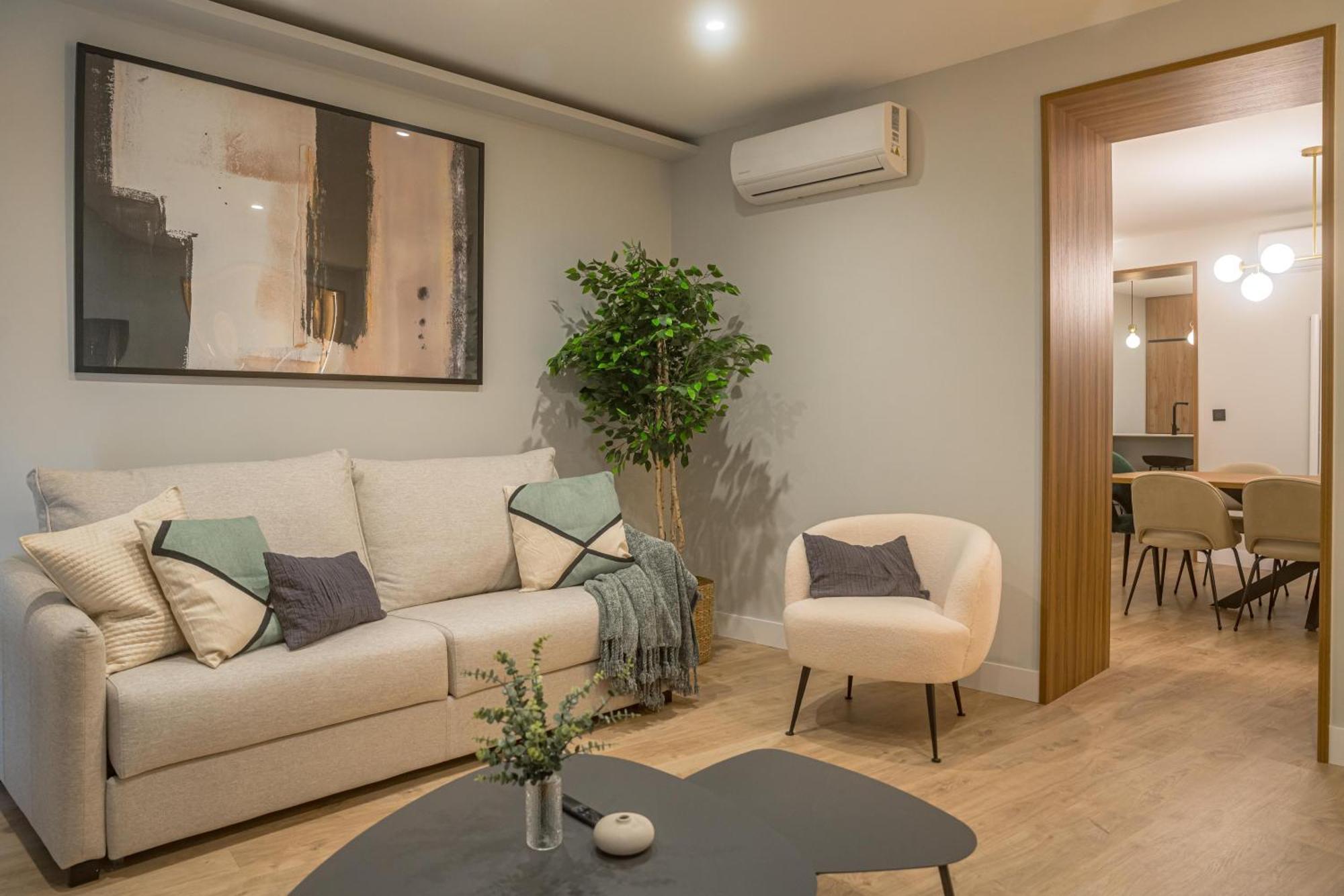 Apartment Malasana X Calle Barcelo 4br 4bh