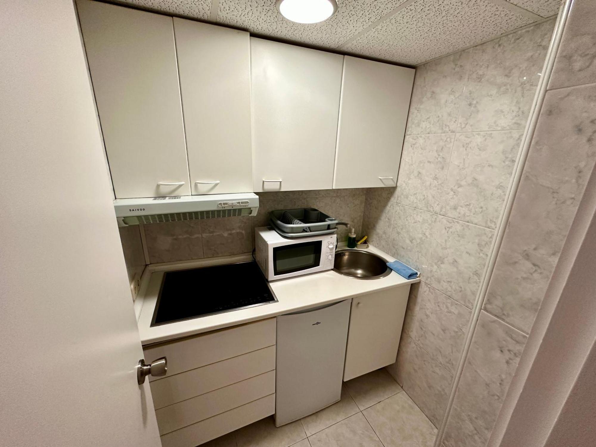 Albergue Far Gran Via