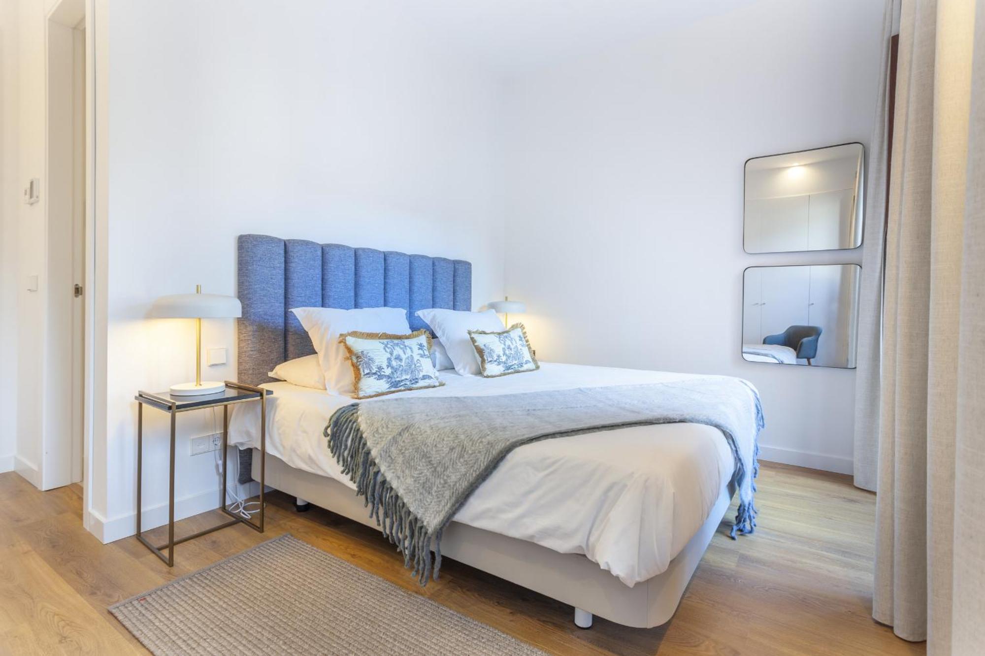Cibeles Luxe In * Madri