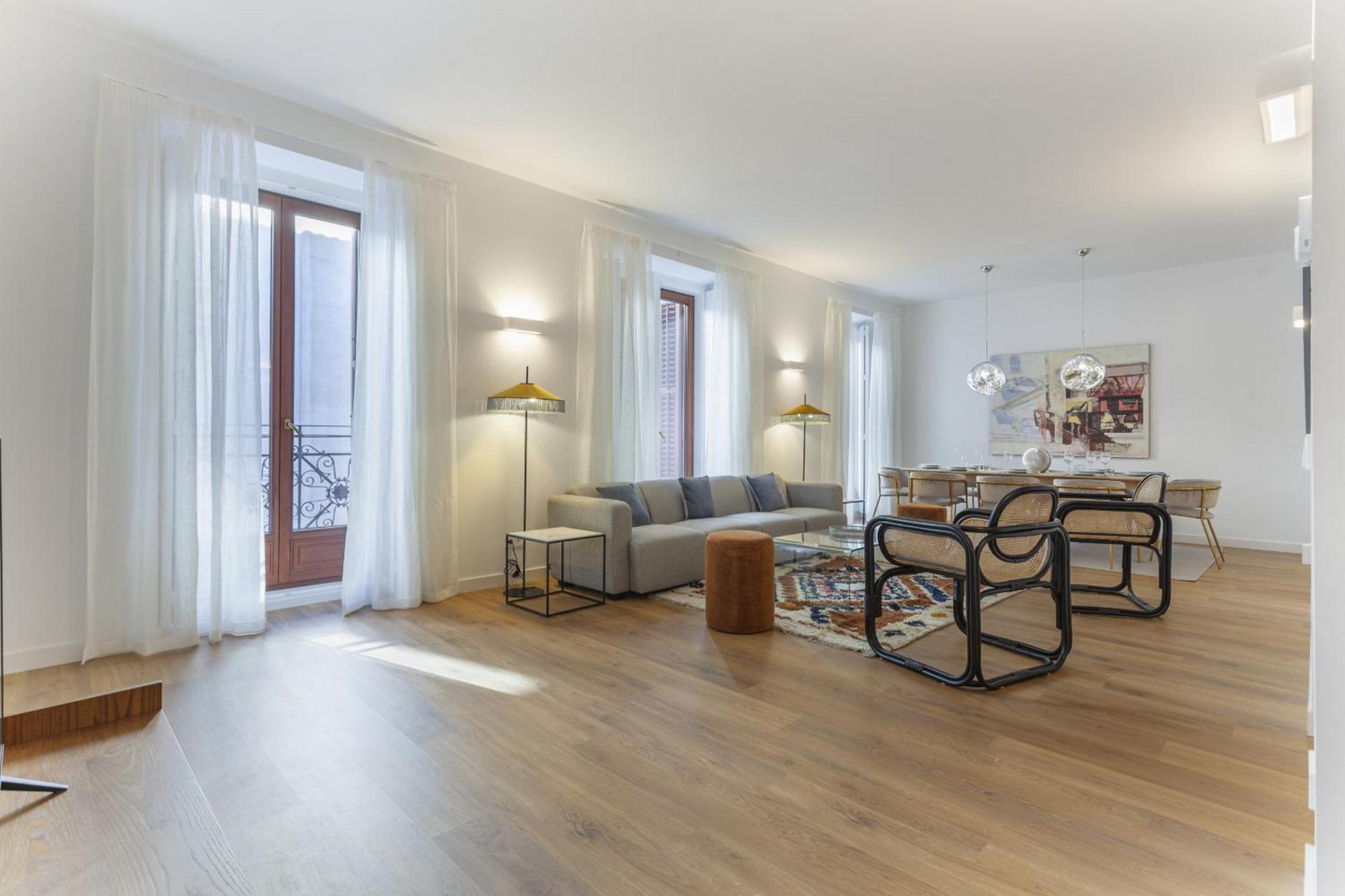 Cibeles Luxe In * Madri