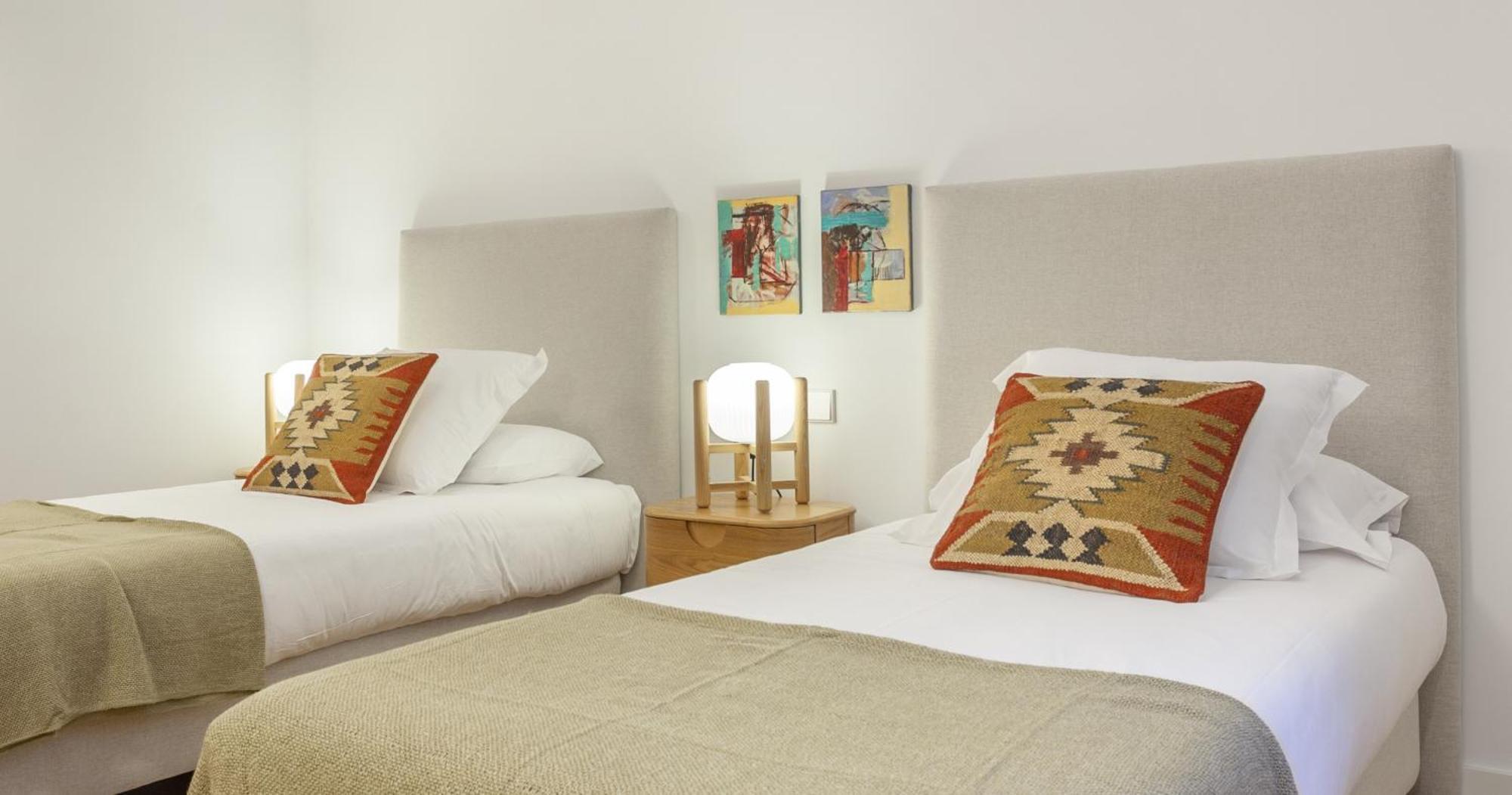 Cibeles Luxe In * Madri