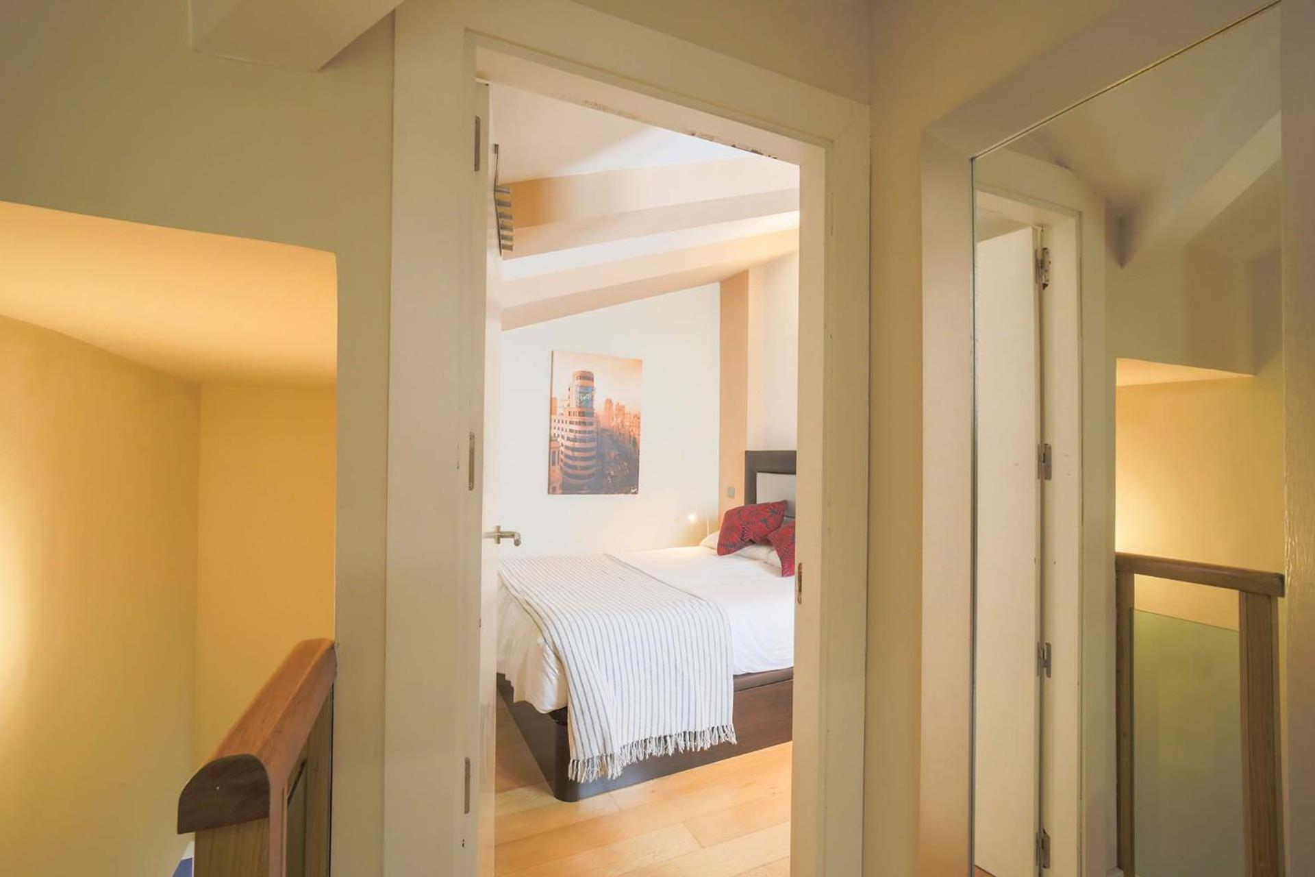 Two Bedroom Plaza Mayor By Sharingco Apartment *