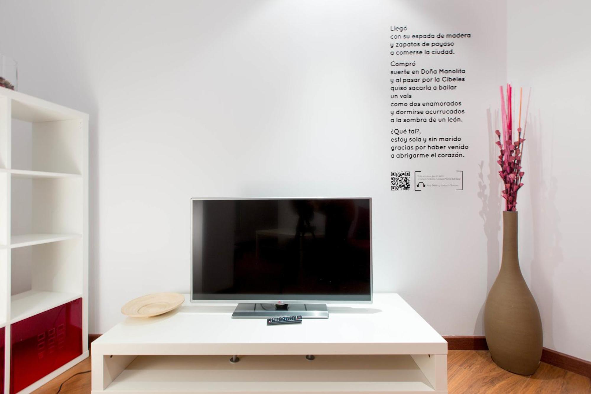 Bookinmadrid Com - Puerta Del Sol * Madri