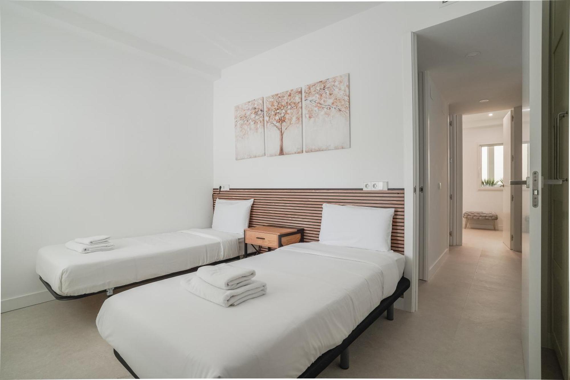 Apartment Modern Apartment-2bedrooms 2baths-bernabeu *