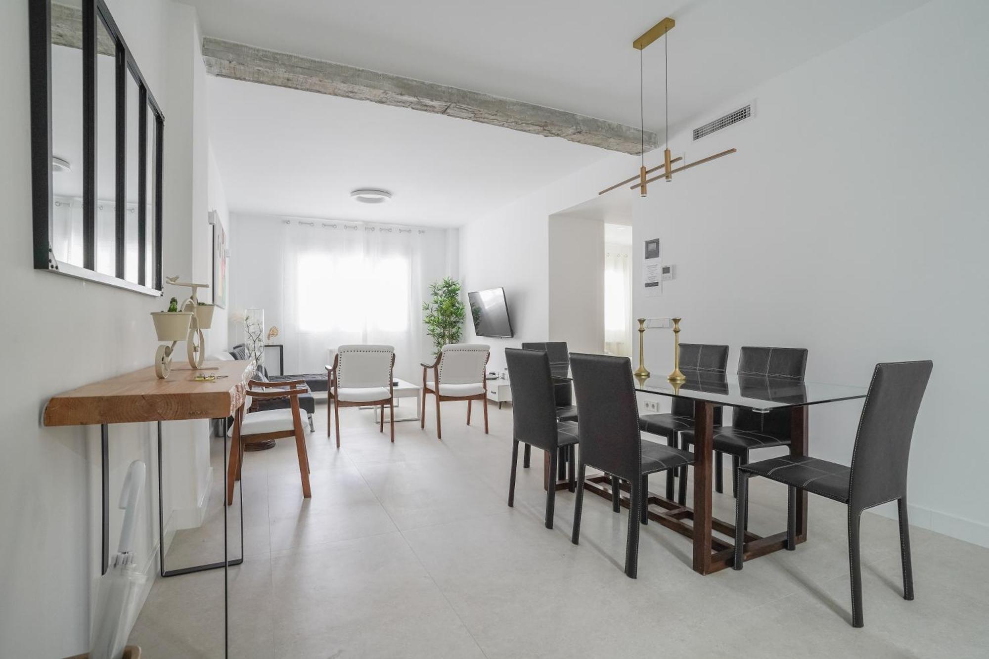 Modern Apartment-2bedrooms 2baths-bernabeu Madri