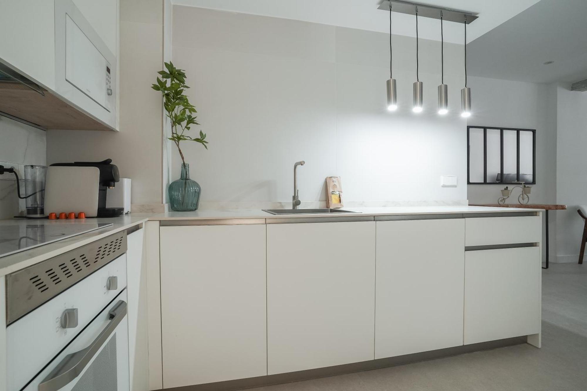 Modern Apartment-2bedrooms 2baths-bernabeu Apartment