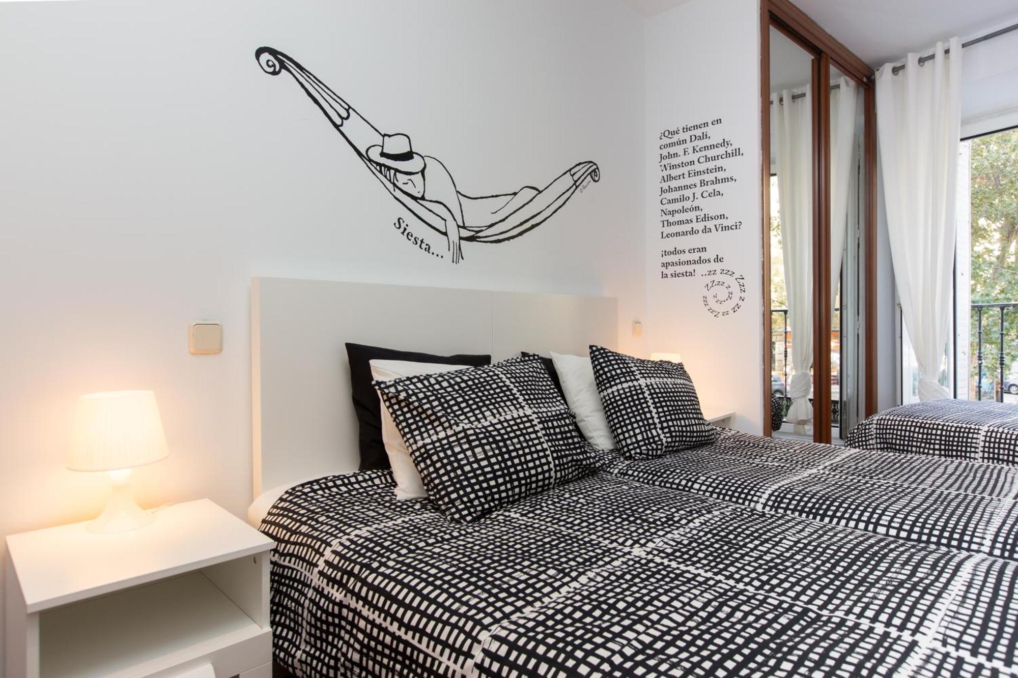Bookinmadrid Com - Puerta Del Sol Apartamento Madri