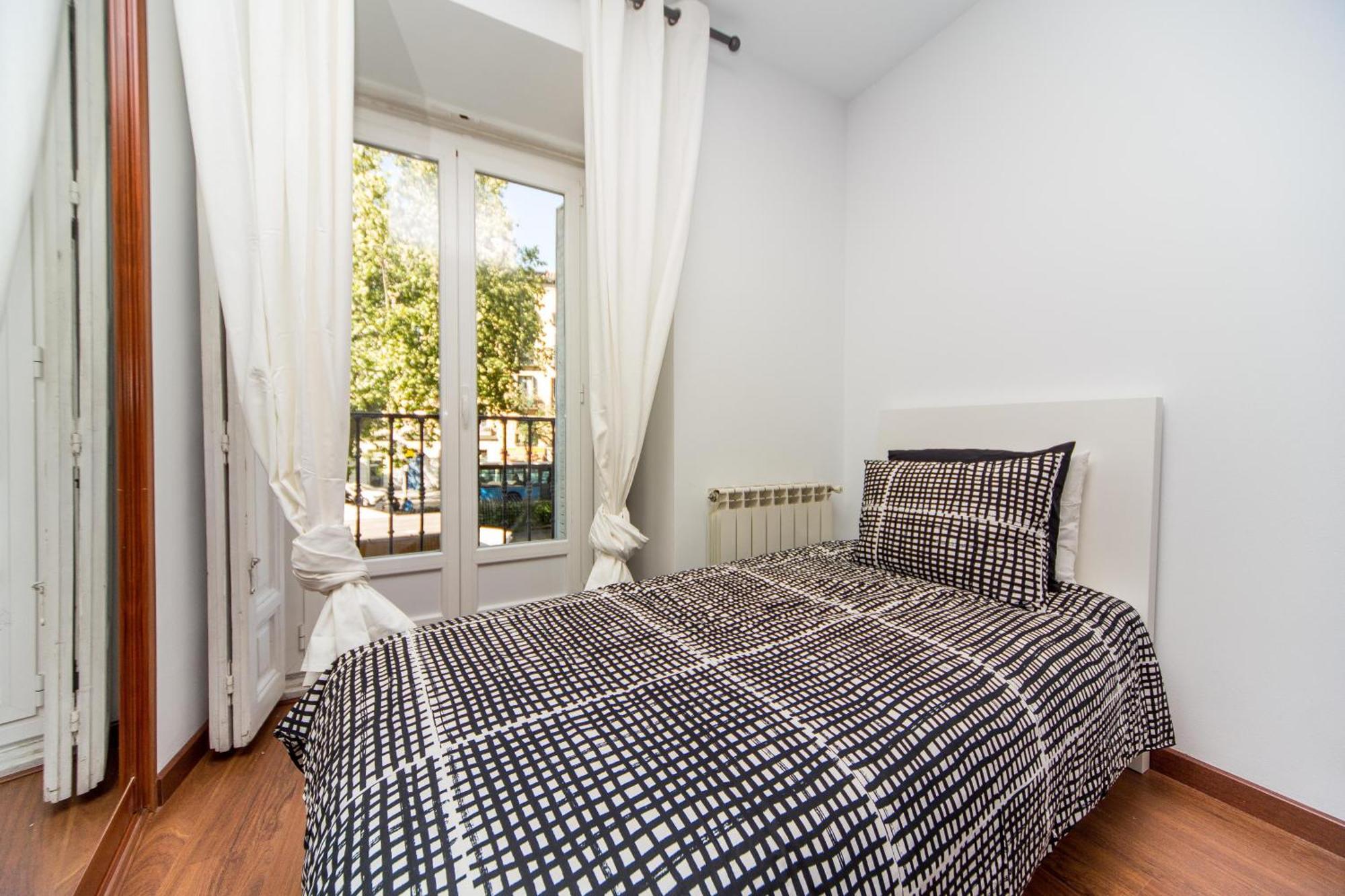 Apartamento Bookinmadrid Com - Puerta Del Sol