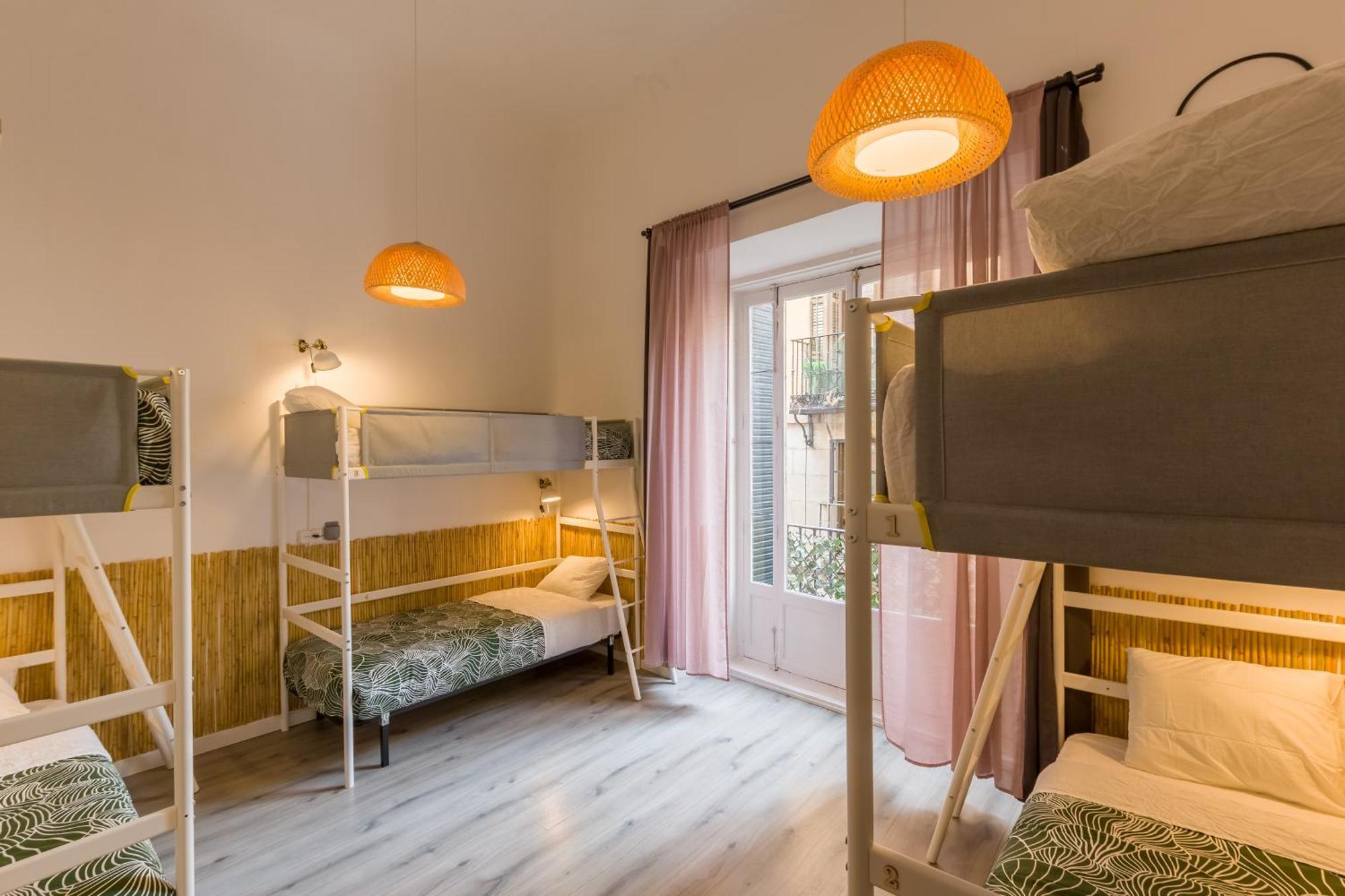 Hostal Social - Coliving & Coworking - *