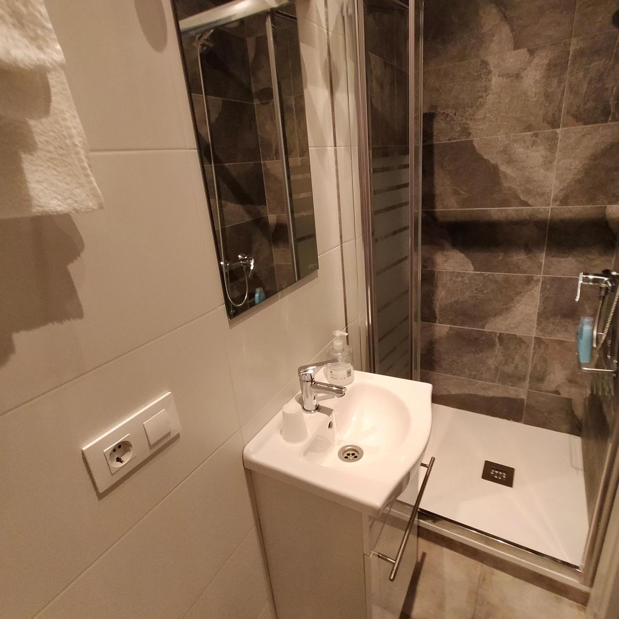 Pride Guest house Madrid