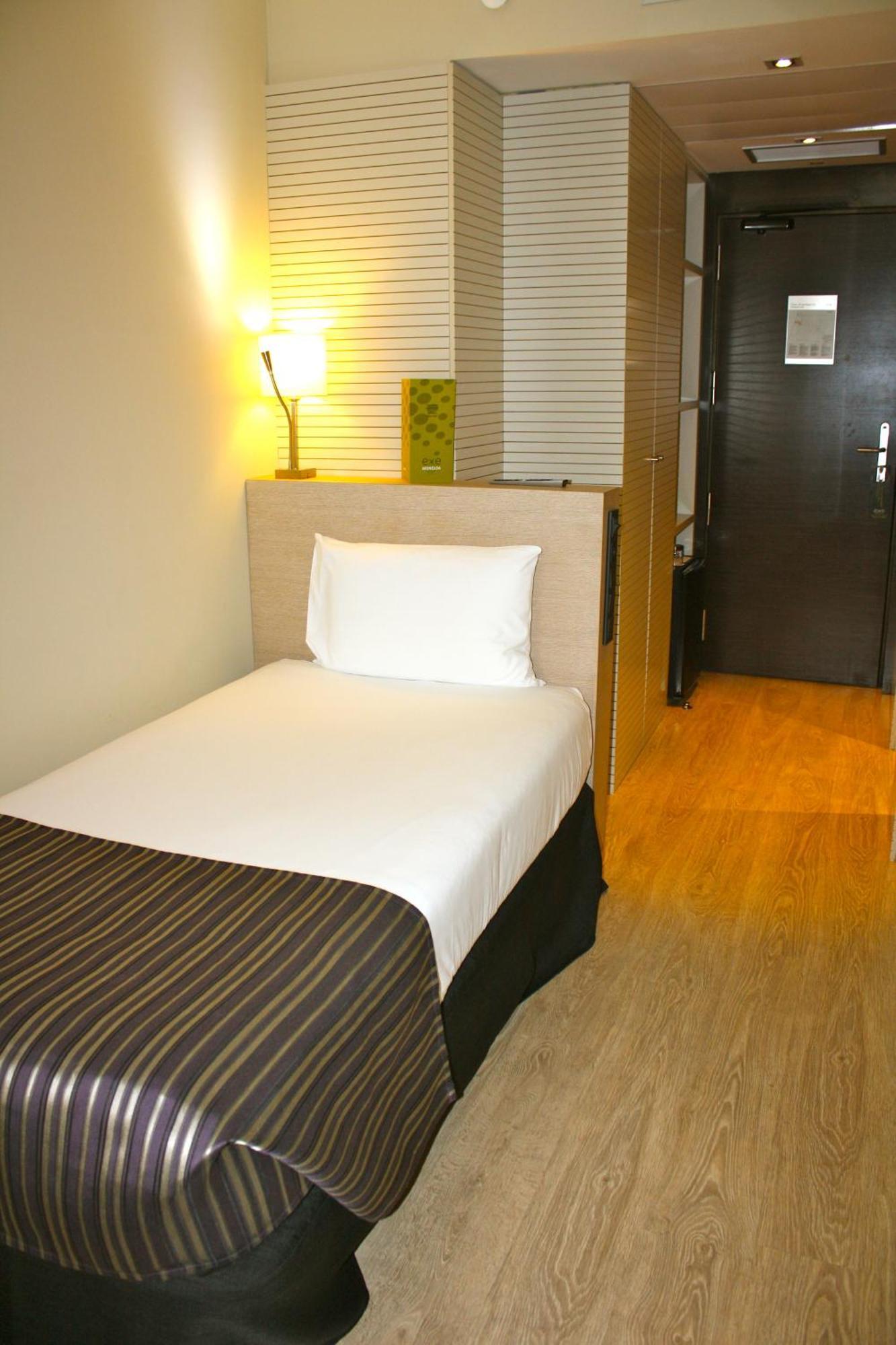 Exe Moncloa Hotel 4*