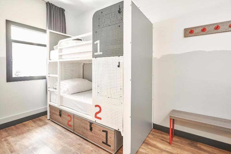 Generator Hostel *