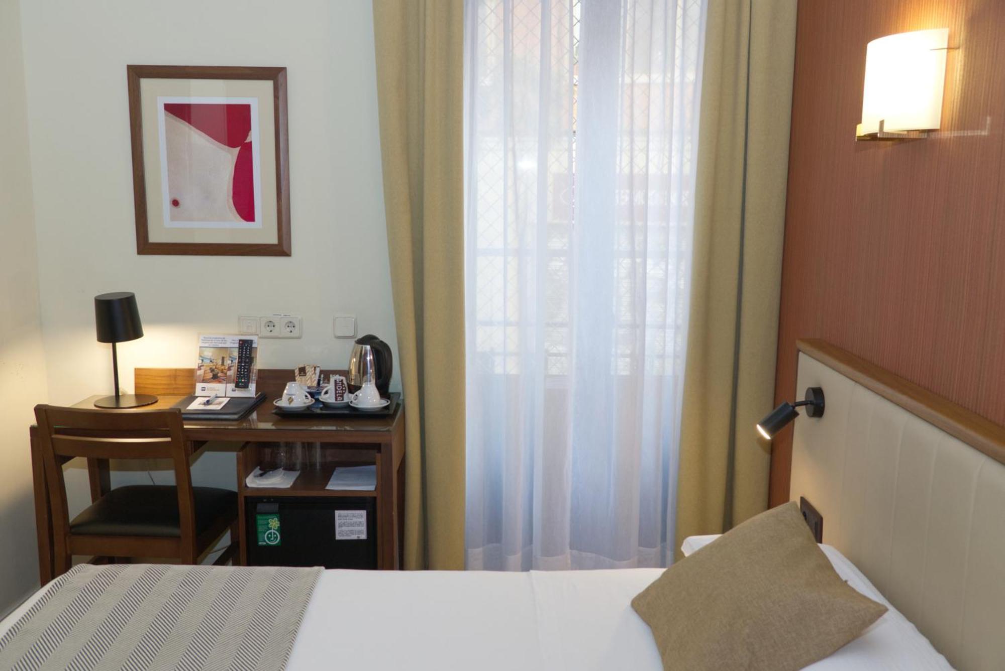 Hotel Hospedium Condes 3*