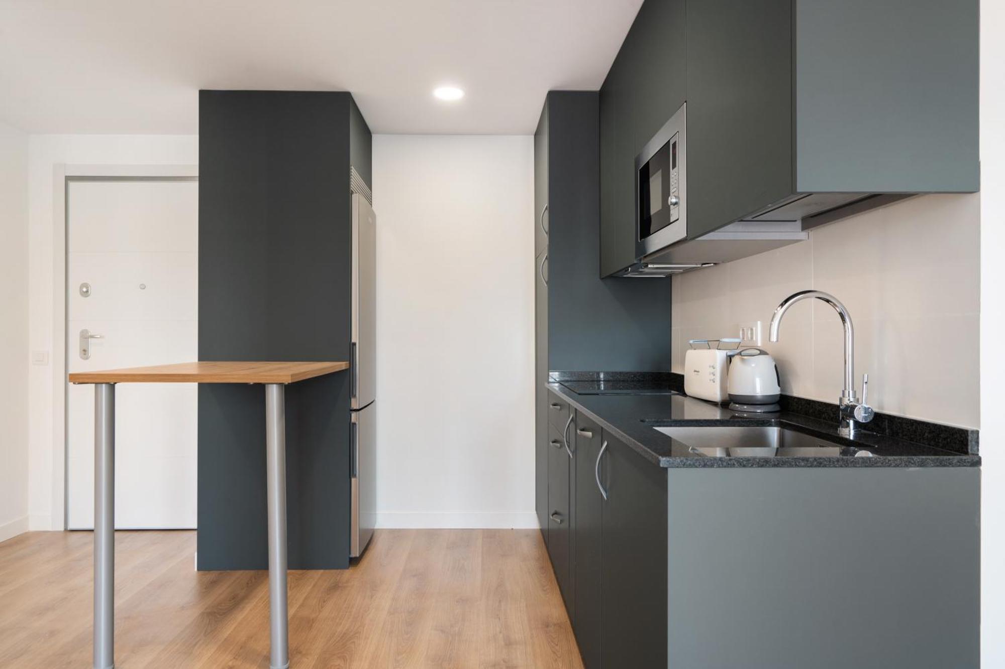Fernandez De Los Rios Apartment Madrid