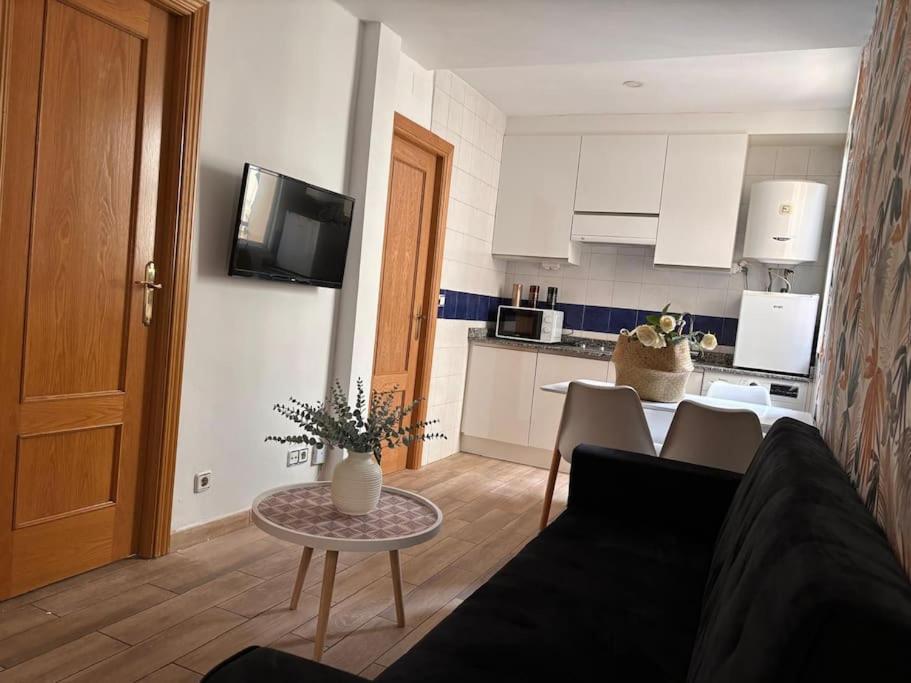 Apartment For Coqueto Temporal De Dos En El Corazon De Sgv63 Madrid
