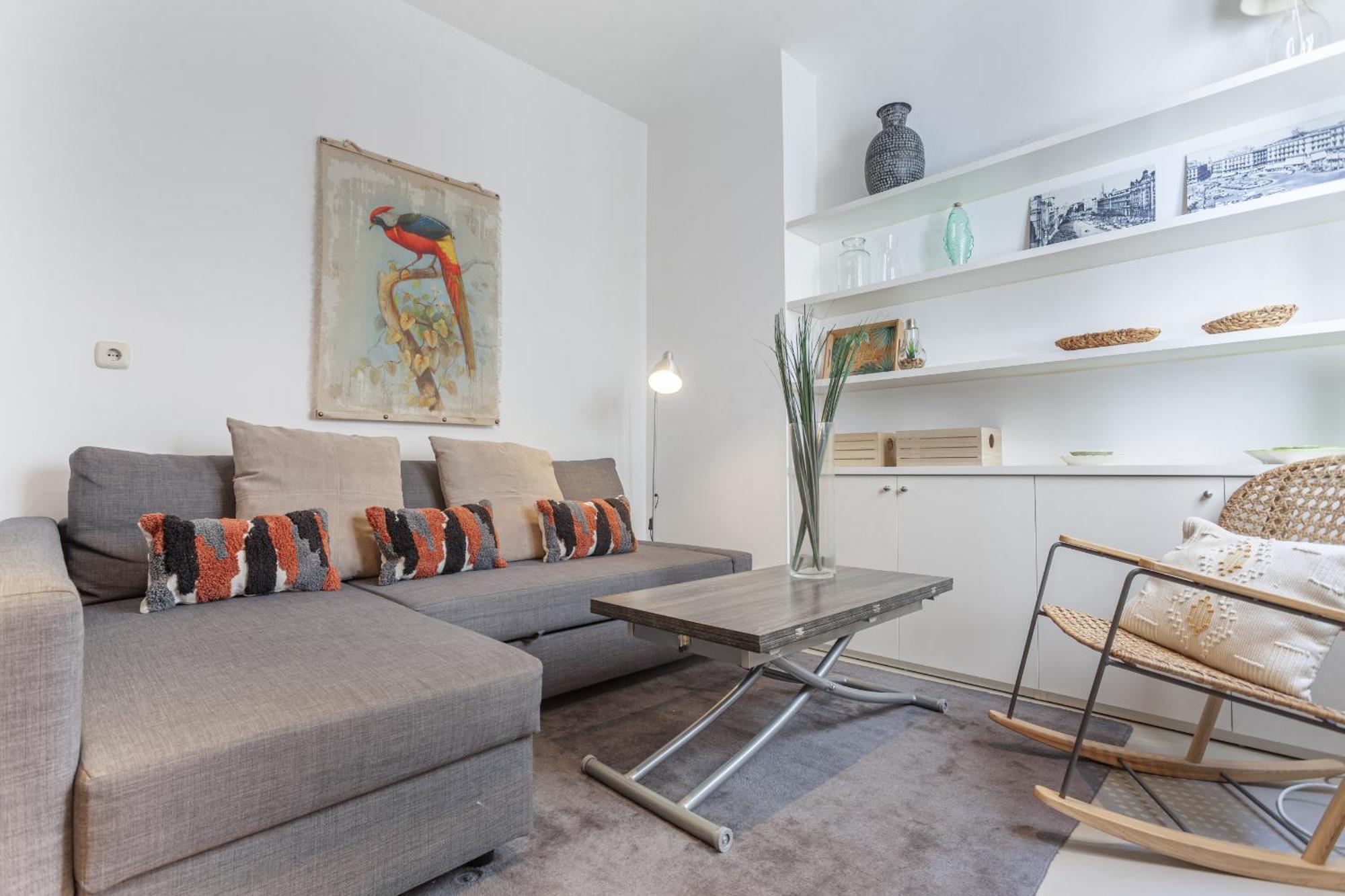Apartment Cortes Ii En Madrid