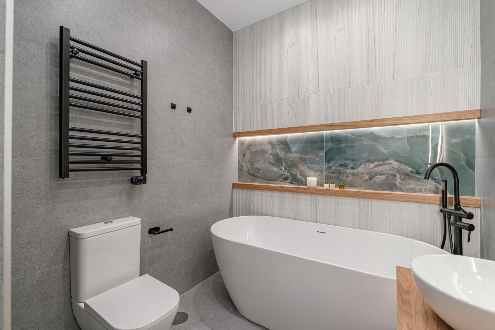 Lejlighed Plaza Espana Viii Calle San Bernardo 3br 3bh