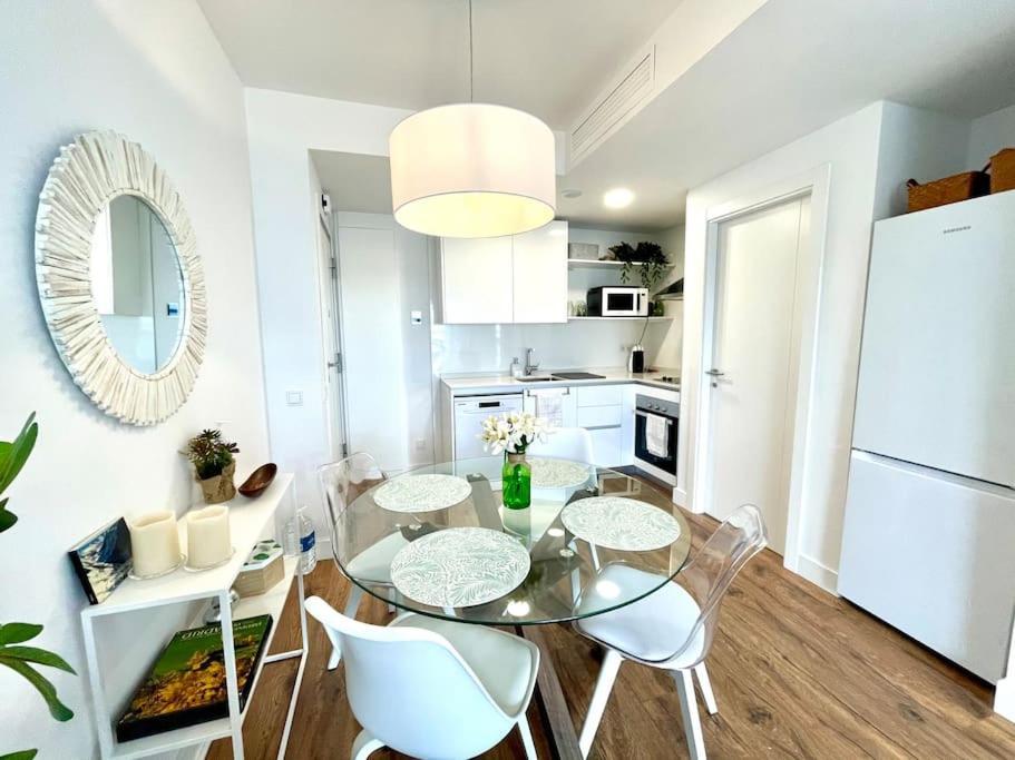Business Apartament, Torre Australis