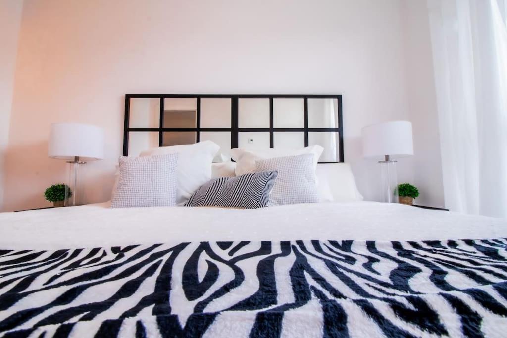 Business Apartament, Torre Australis Apartment Madrid