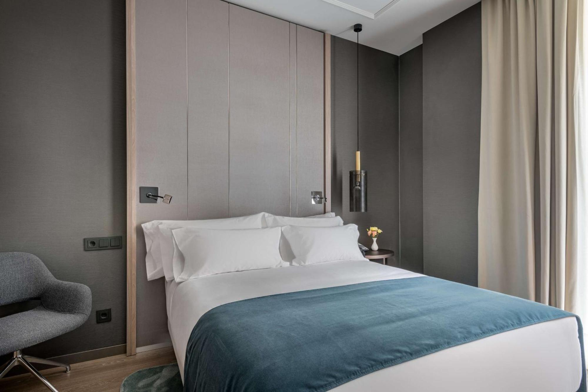 Hotel Nh Collection Gran Via 4*