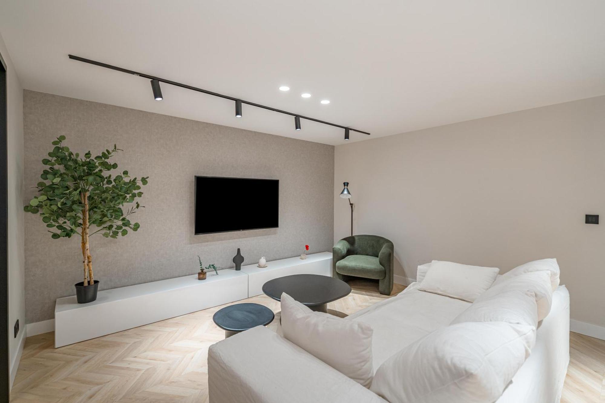 Puerta Del Sol 3br 3bh Madri
