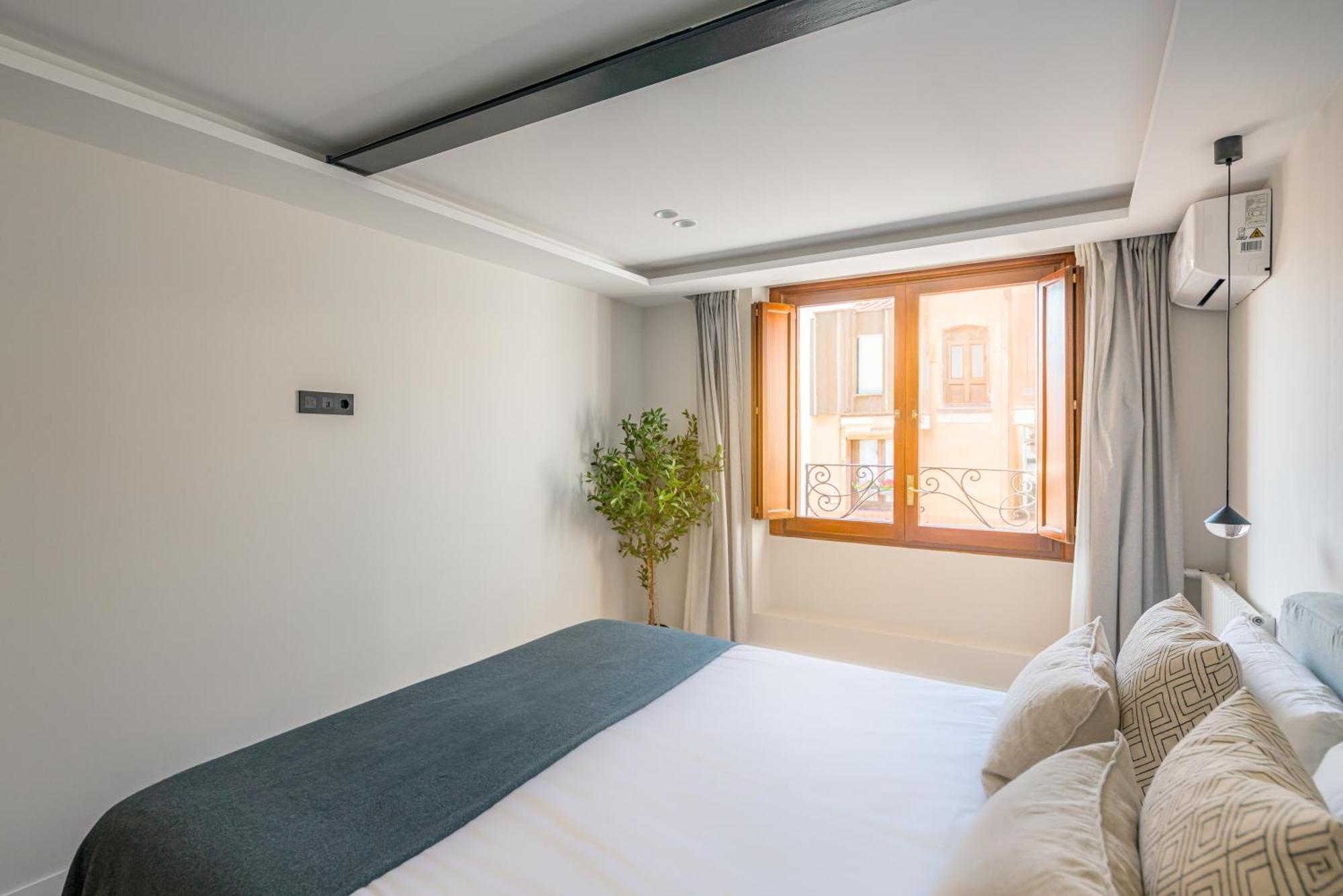 Puerta Del Sol 3br 3bh * Madri