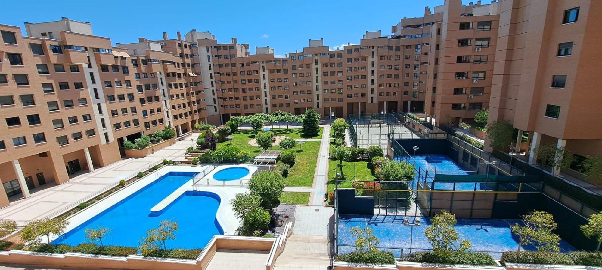 Apartment Residencial En Alquiler De Corta No Turistico