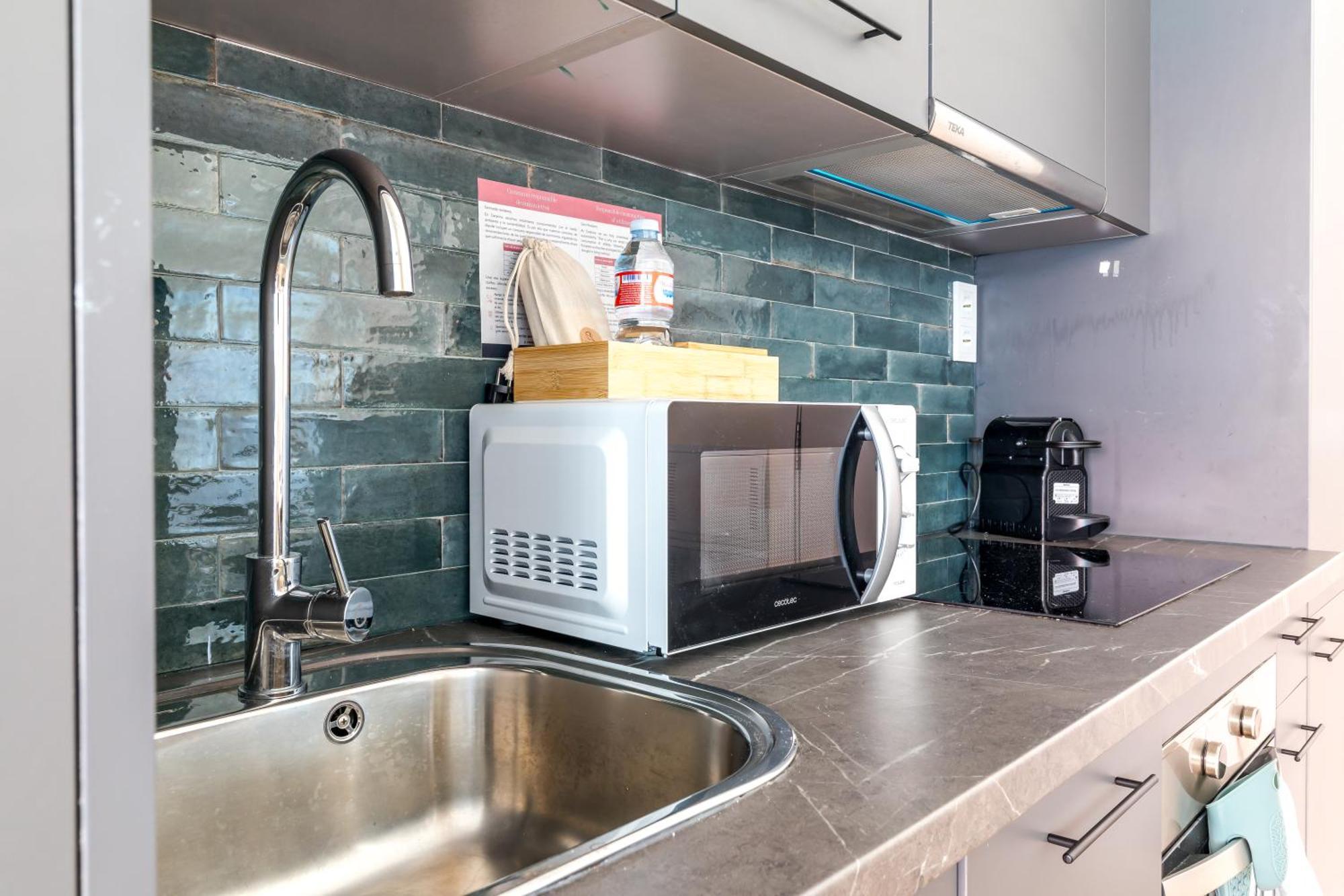 Caterina Plaza Castilla Apartment *