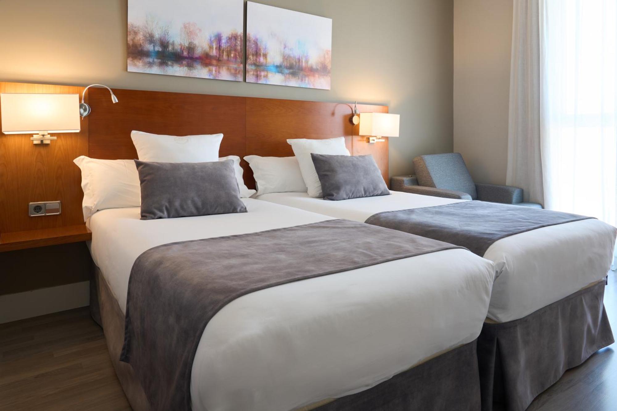 Hotel Puerta De Toledo Madri