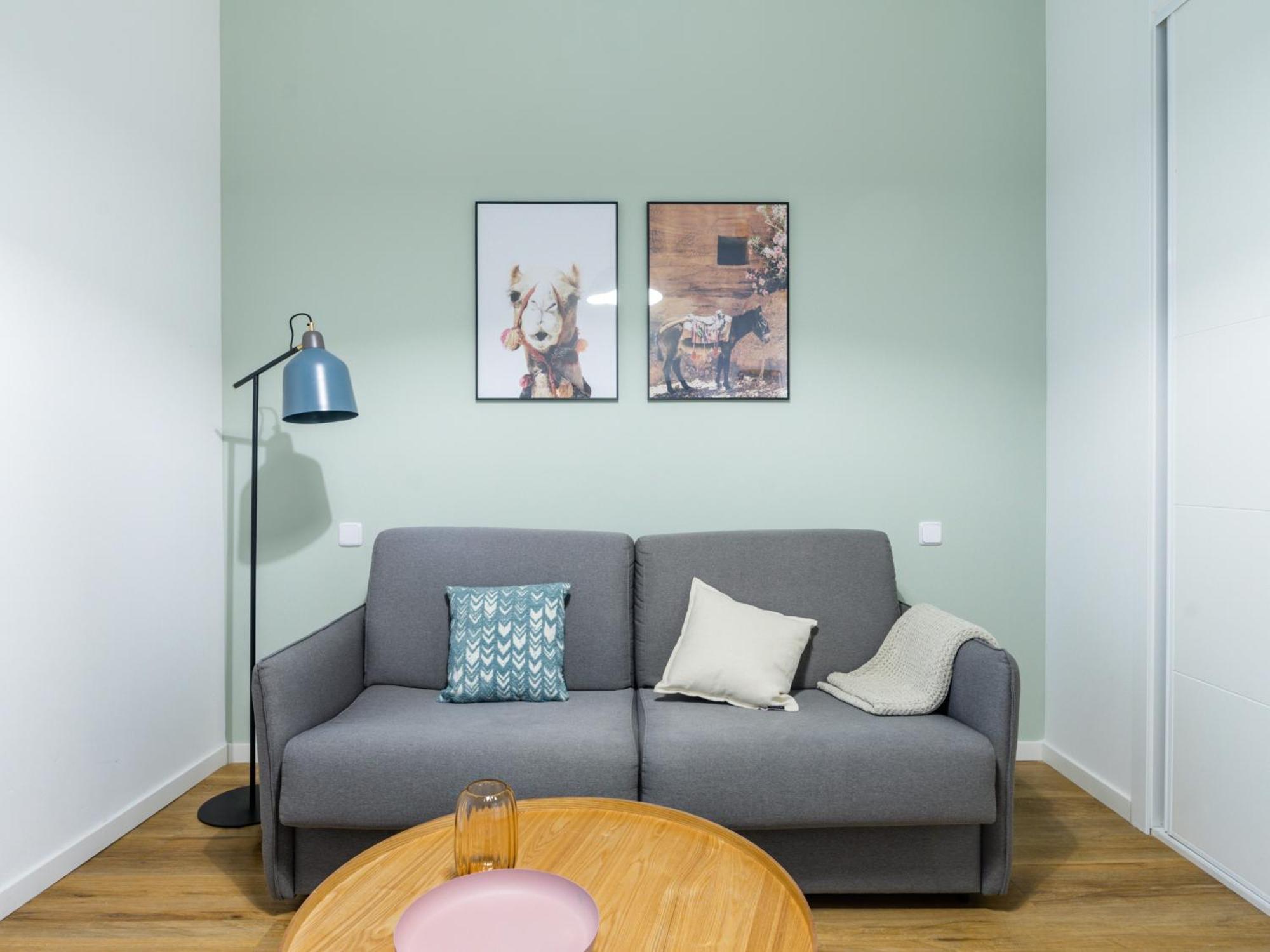 Limehome La Bolsa Apartment *