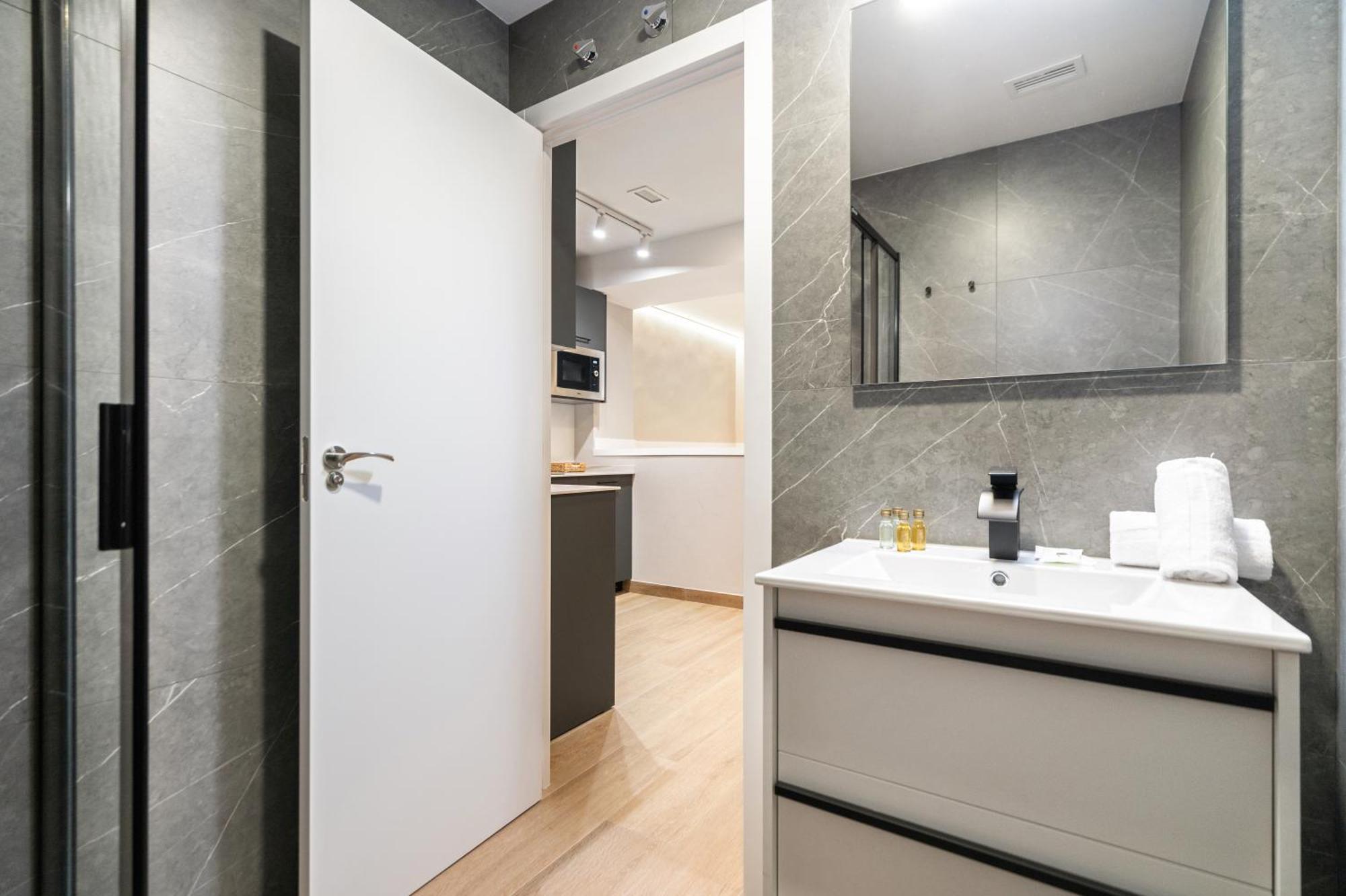 Apartment Dobo Homes - Gc21