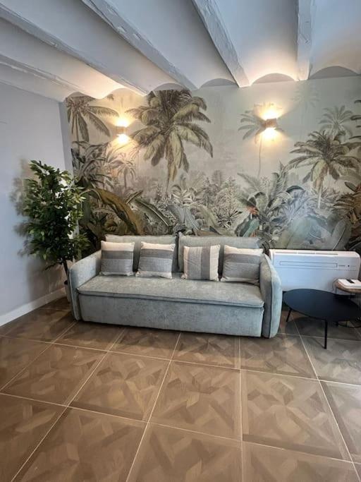 Apartment Confortable 9pax En El Centro De E3 *