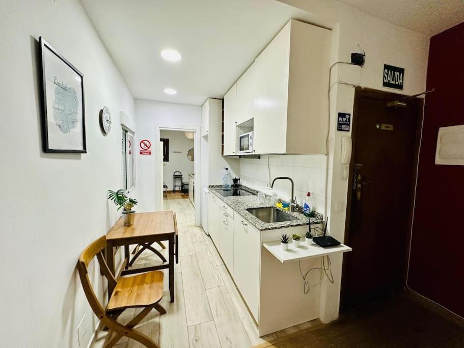 Punta Me In The Best Location Of Downtown Apartment Madrid