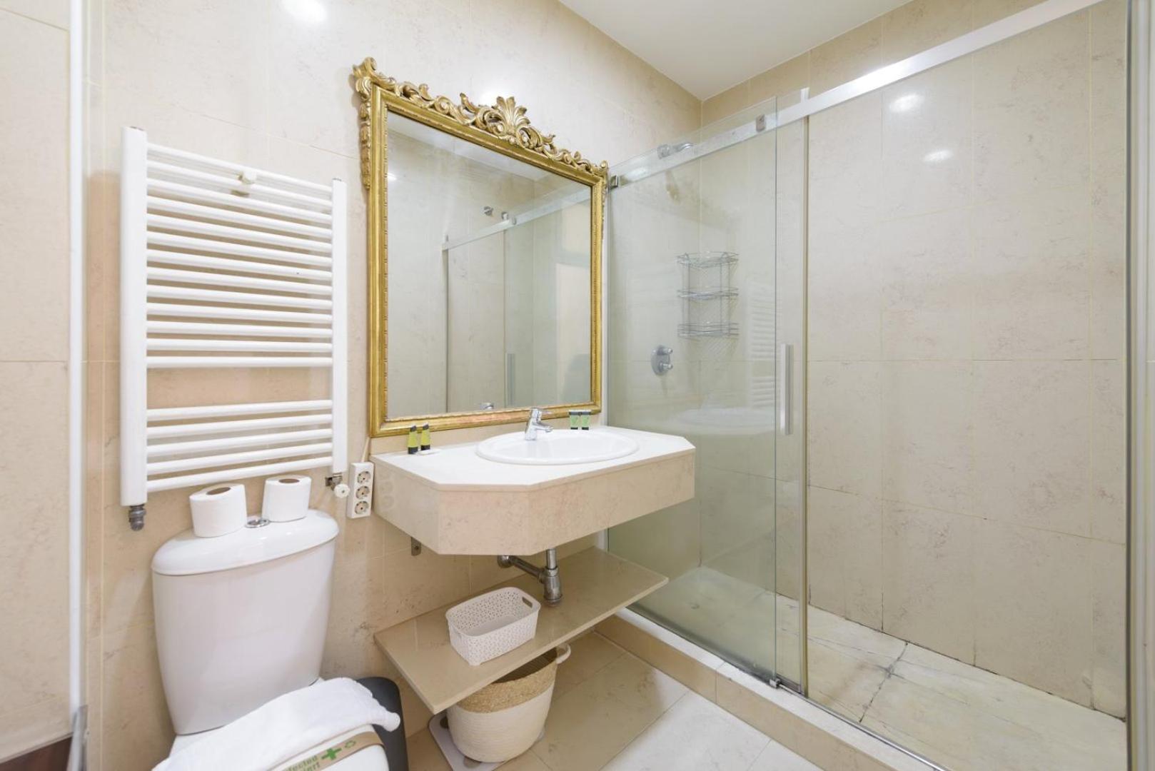 Guestready - Madrid's Stylish Escape *